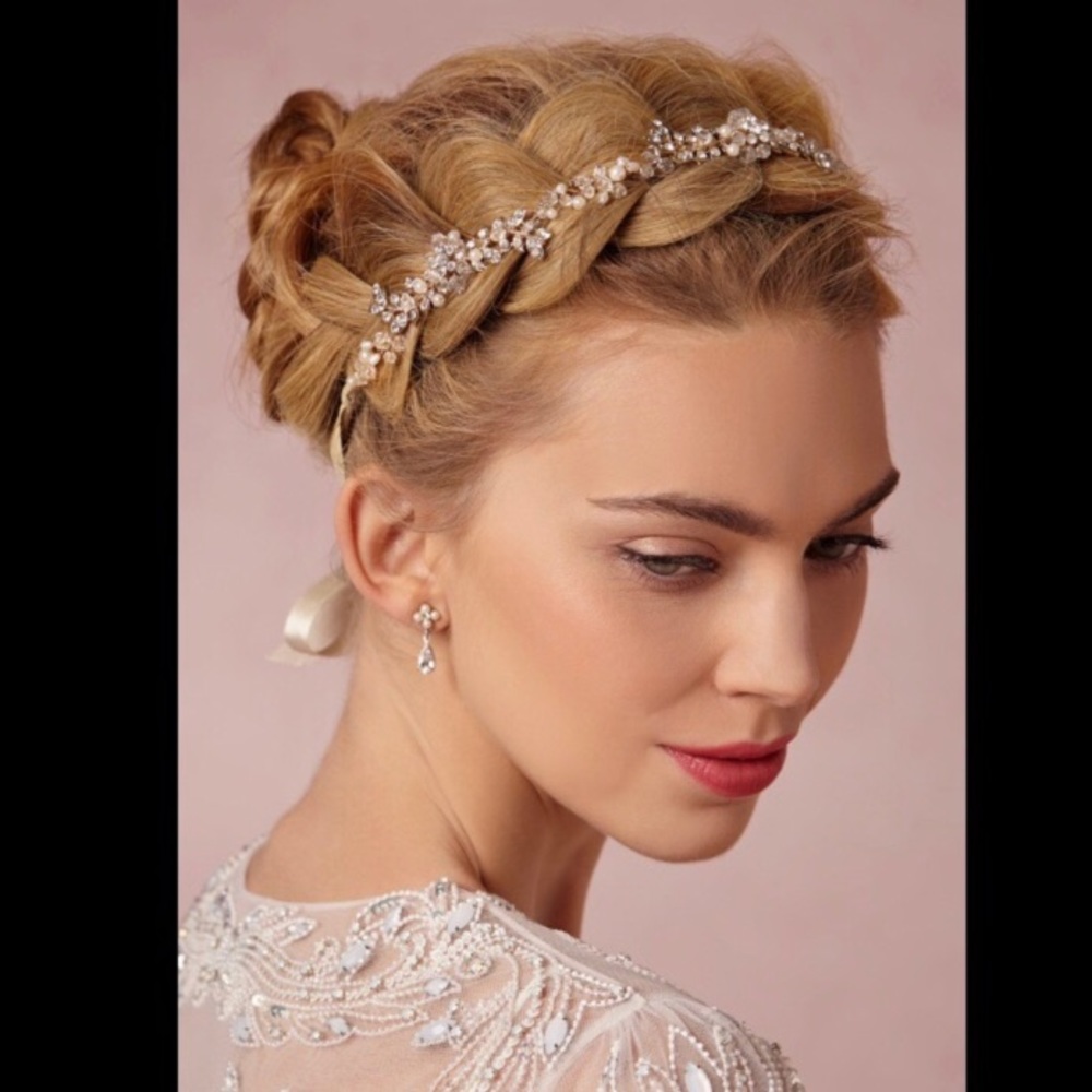 Justin & Taylor BHLDN Pearl Pedal Halo